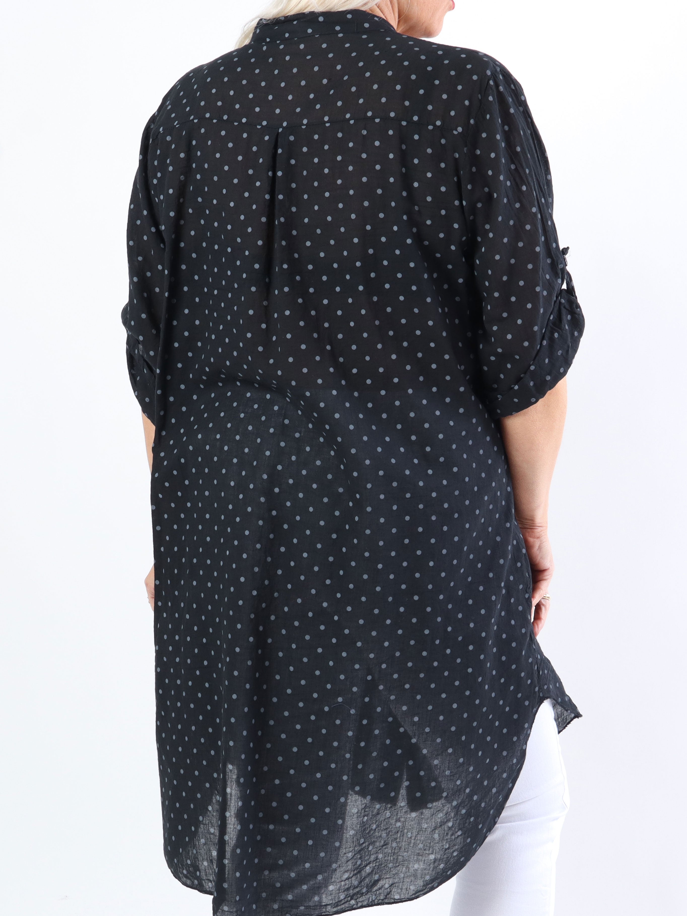 Linda - Plus size skjorta i bomull med små prickar